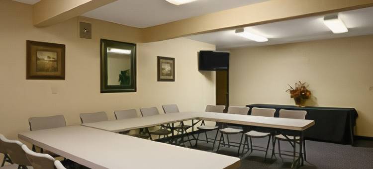 亚历山大明尼苏达州速8酒店(Super 8 by Wyndham Alexandria MN)图片