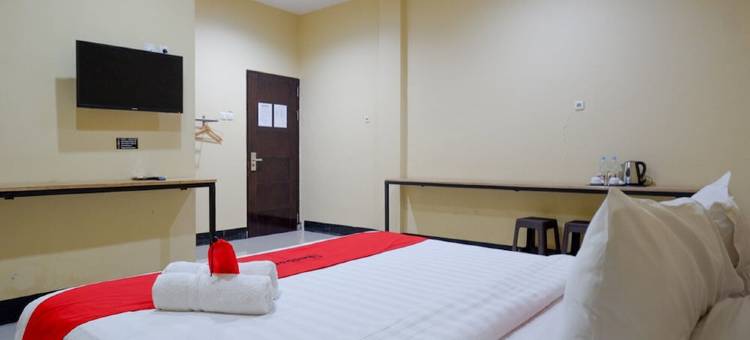 RedDoorz @ G Hotel Luwuk图片