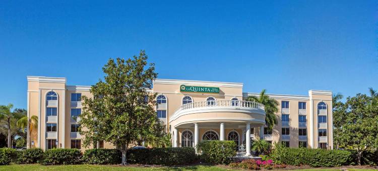 萨拉索塔市中心拉昆塔温德姆套房酒店(La Quinta Inn & Suites by Wyndham Sarasota Downtown)图片