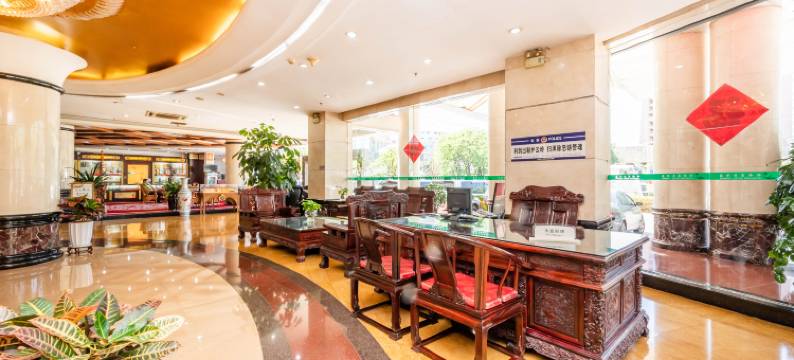 云南雅都商务酒店(昆明火车站双桥夜市风情街店)图片