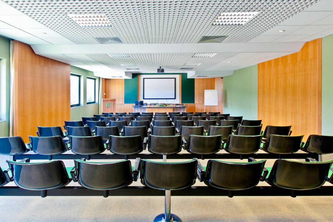 B&B HOTEL Imperia Rossini al TeatroOver view