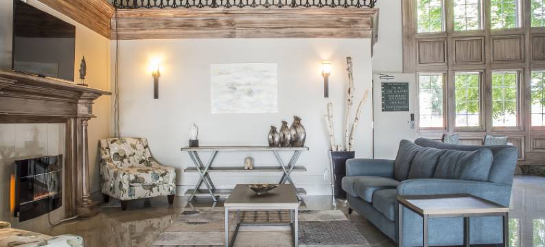 村庄旅馆及套房(Village Inn & Suites)图片