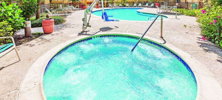 La Quinta Inn & Suites by Wyndham Houston Galleria Area图片