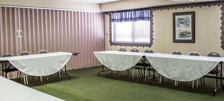 品质酒店及套房纽贝里(Quality Inn & Suites Newberry)图片