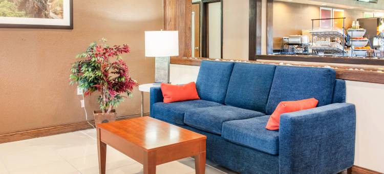 沃伦 I-69 舒适酒店(Comfort Inn Warren I-69)图片