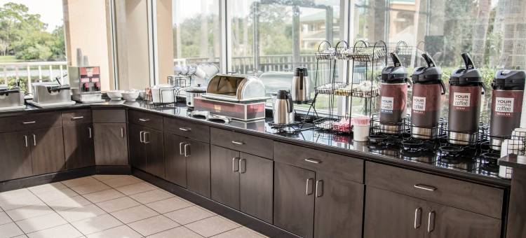 布雷登顿北I-75凯艺酒店(Quality Inn Bradenton North I-75)图片