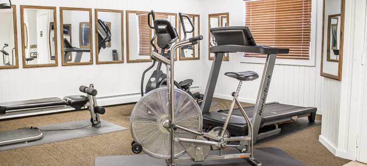 海湾伊克诺旅馆(Econo Lodge on the Bay)图片