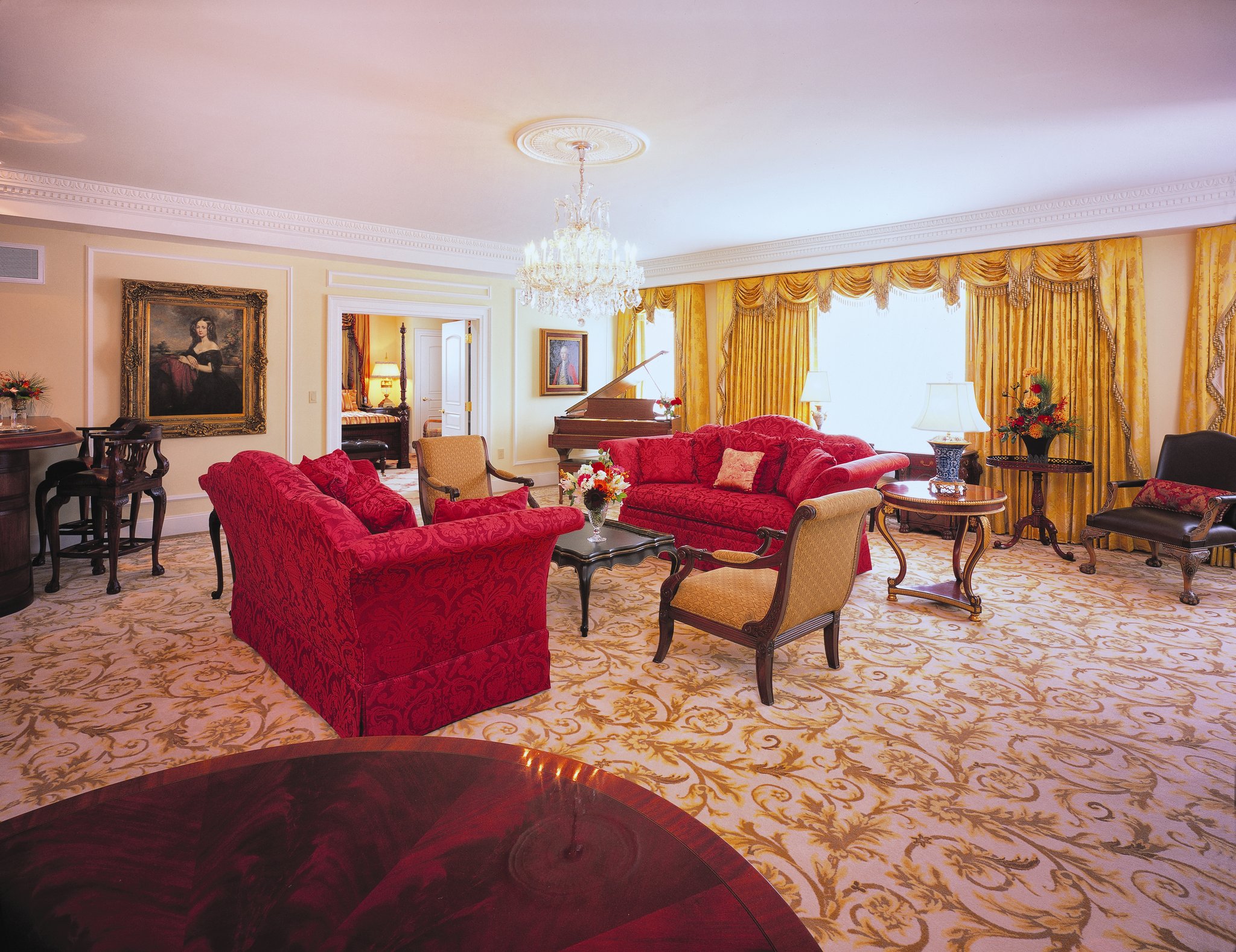 Market Pavilion Hotel Over view