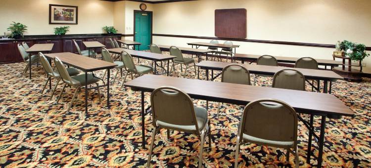 卡尔霍恩舒适套房酒店(Comfort Inn & Suites Calhoun South)图片