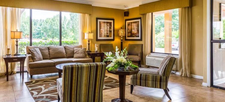 科林斯西凯艺酒店(Quality Inn & Suites Corinth West)图片