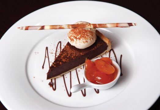 Honest Lawyer HotelHotel Overview