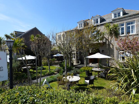 圣玛丽大厅酒店