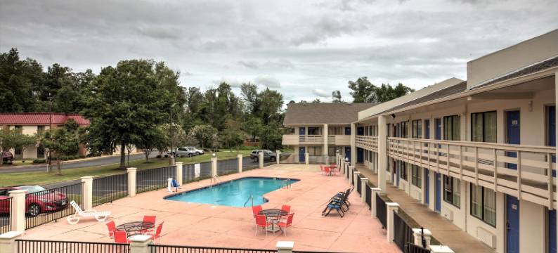 Super 7 Inn By OYO 图珀洛 178号公路(Super 7 Inn by OYO Tupelo Hwy 178)图片