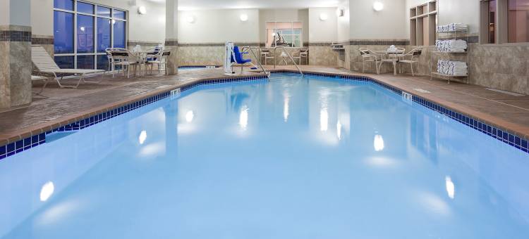 威诺纳美吟温德姆酒店(AmericInn by Wyndham Winona)图片