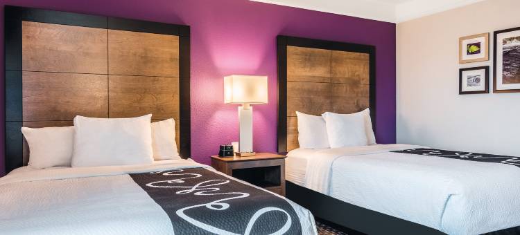 什里夫波特机场拉昆塔温德姆套房酒店(La Quinta Inn & Suites by Wyndham Shreveport Airport)图片