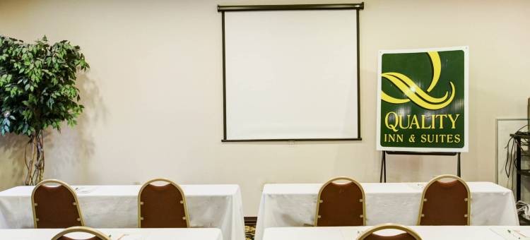 近大学凯艺酒店(Quality Inn & Suites Near University)图片