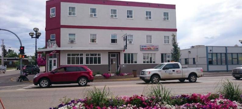 邦尼维尔酒店(Bonnyville Hotel)图片