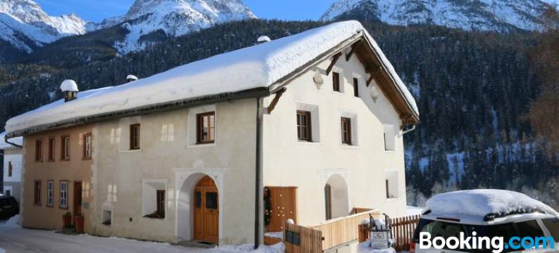 Il Maschun im Historischen Engadinerhaus图片