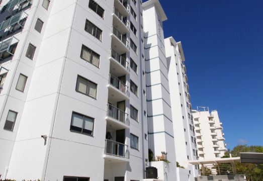 Seamark on First Hotel Overview