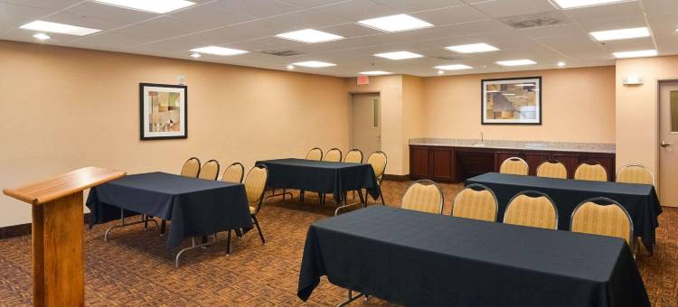 Candlewood Suites 大草原 - 阿灵顿(Candlewood Suites - Grand Prairie - Arlington)图片