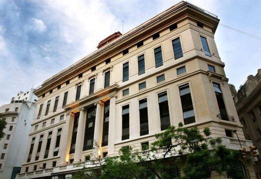 725 Continental HotelHotel Overview