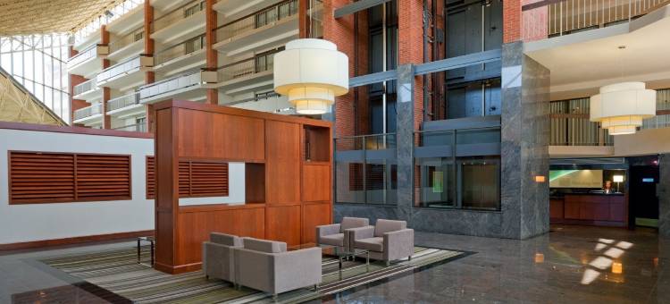 Holiday Inn 奥克维尔(中心)(Holiday Inn Oakville (Centre))图片