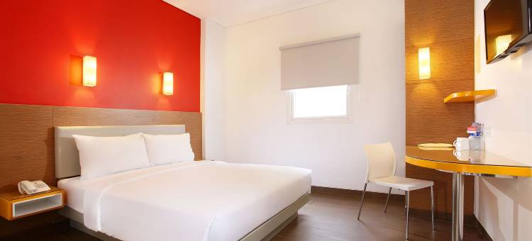 德威斯里艾玛利斯酒店(Amaris Hotel Dewi Sri)图片