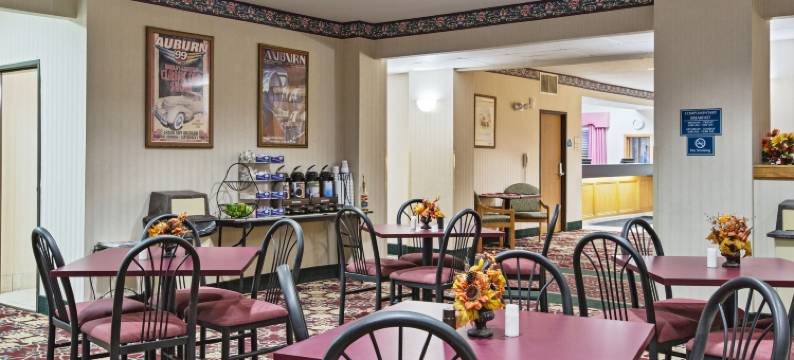 奥本呗盟套房酒店(Baymont by Wyndham Auburn)图片