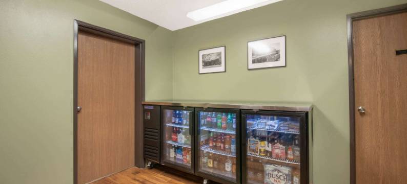 四季旅店(Four Seasons Inn)图片