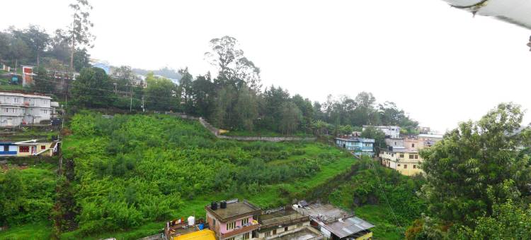 Fabhotel Rj 大酒店(Fabhotel Rj Grand Inn)图片