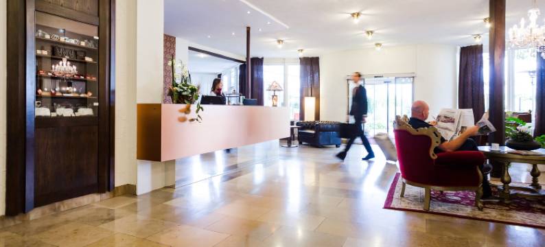 克罗内公园酒店(Parkhotel Krone)图片