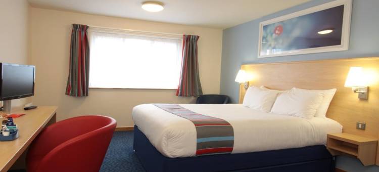 旅屋酒店-比斯特切尔威尔谷M40(Travelodge Bicester Cherwell Valley M40)图片