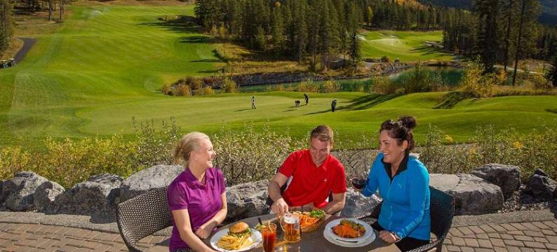 卡纳纳斯基思越水度假村(Crosswaters Resort at Kananaskis)图片