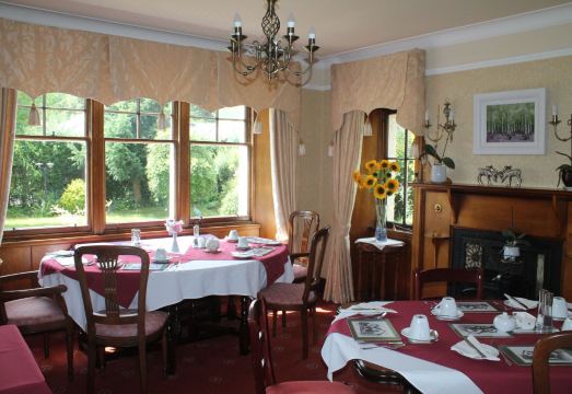 Dalgreine Guest House Hotel Overview