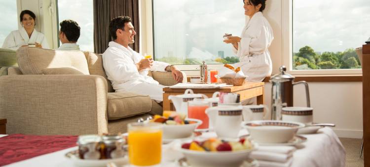 皇家花园酒店(Royal Garden Hotel)图片