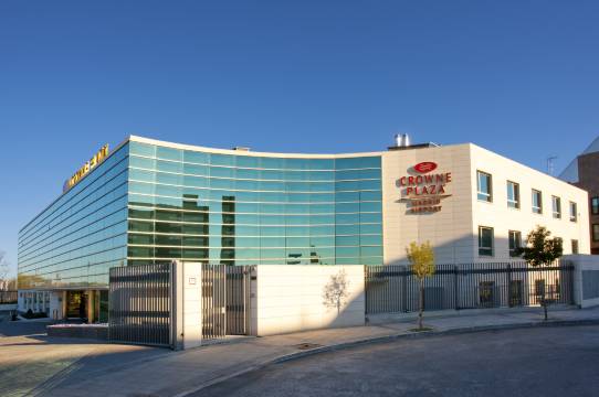 马德里机场皇冠假日酒店 - IHG 旗下酒店(Crowne Plaza MADRID AIRPORT by IHG)