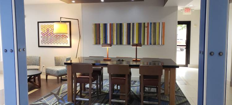 阿林顿20号州际公路公园广场智选假日酒店(Holiday Inn Express & Suites Arlington (I-20-Parks Mall))图片