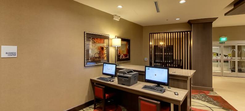 普利茅斯安娜堡区智选假日套房酒店(Holiday Inn Express & Suites PLYMOUTH - ANN ARBOR AREA by IHG)图片