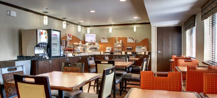 Holiday Inn Express 坎贝尔堡，奥克格罗夫(Holiday Inn Express Fort Campbell-Oak Grove)图片