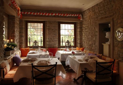 Villa Abbazia Relais & ChateauxHotel Overview