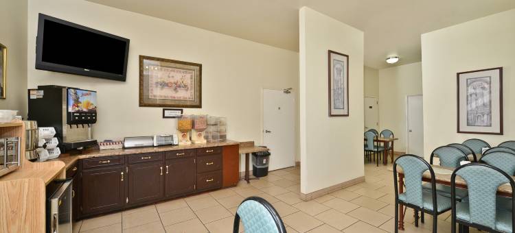 门罗市费尔布里奇快捷酒店(FairBridge Inn Express Monroe City)图片