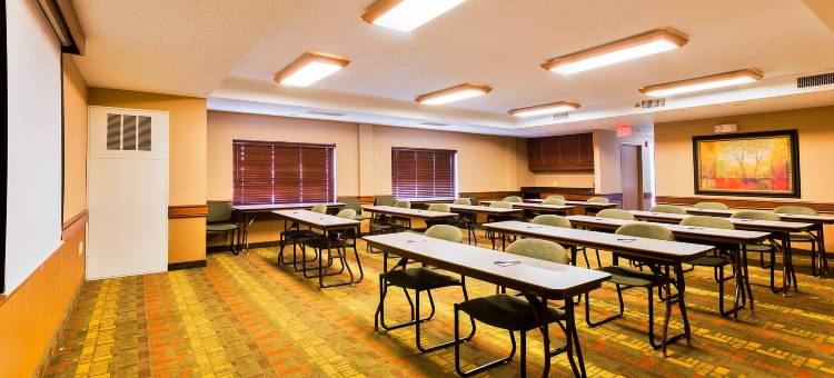 蒙茅斯美吟温德姆酒店(AmericInn by Wyndham Monmouth)图片