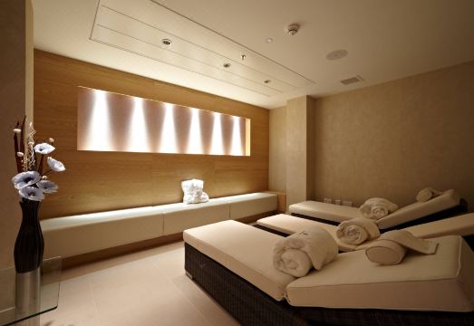 Lingfield Park Marriott Hotel & Country ClubHotel Overview