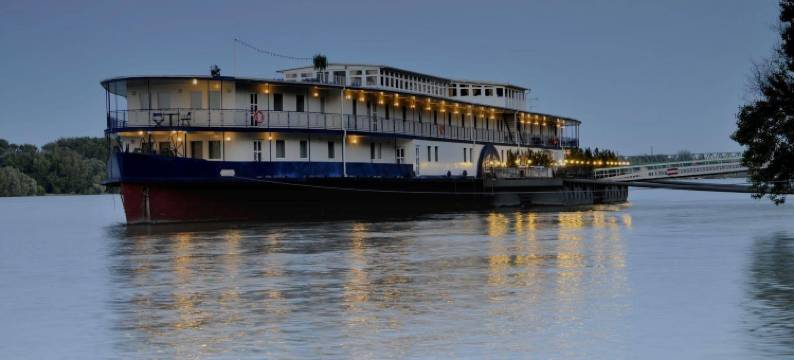 维谢格拉德水蓝酒店(Aquamarina Hotel Visegrád)图片