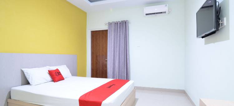 红多兹酒店-近梭罗市开拉顿博物馆(RedDoorz Near Museum Keraton Surakarta)图片