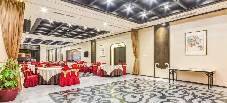 定兴康城大酒店图片