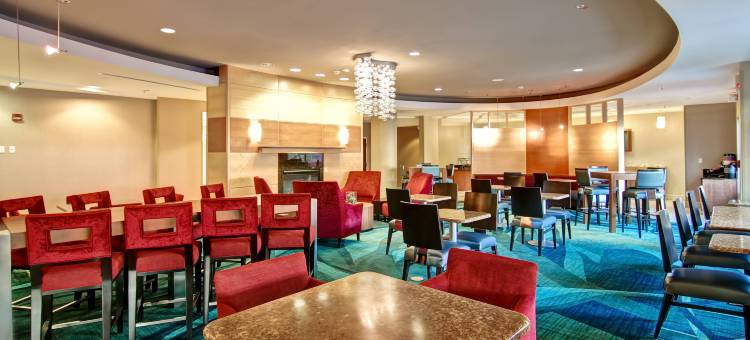 弗雷斯诺万豪SpringHill酒店(SpringHill Suites Fresno)图片