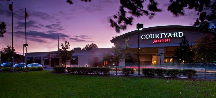 蒙特韦尔万怡酒店(Courtyard Montvale)图片