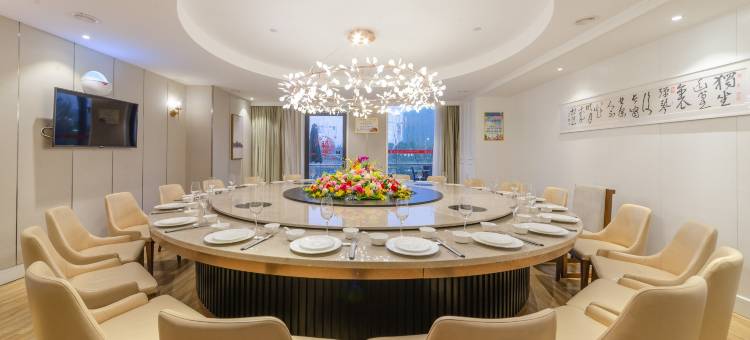 嘉滨湖大酒店图片