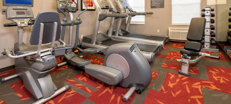 夏洛特斯维尔大学索尼斯塔ES套房酒店(Sonesta ES Suites Charlottesville University)图片